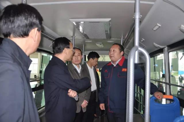 电动公交车