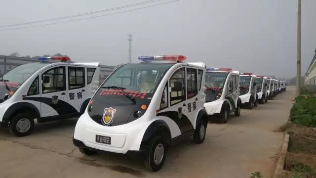 巡逻车