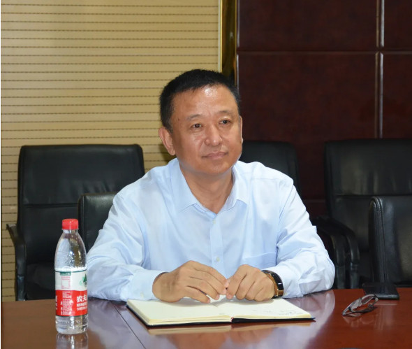 元氏县长许尽晖到跃迪集团调研疫情防控和旅发大会重点项目工作